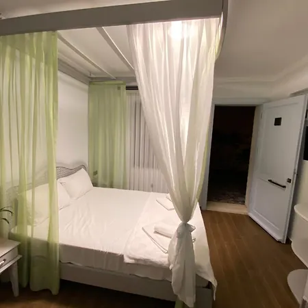 Bed and Breakfast Mara Koeyici 3*